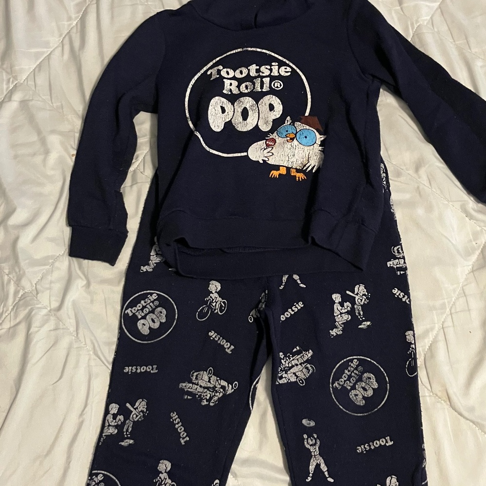 Tootsie Pop sweatsuit